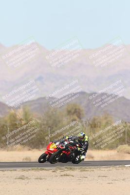 media/Oct-30-2025-Racers Edge (Thu) [[dabbdaf680]]/3-B Group/Session 5 (Turn 6)/